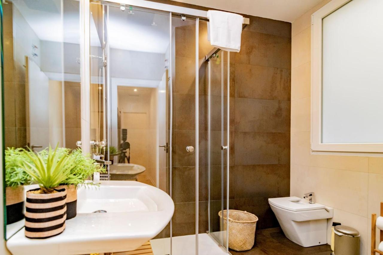 Juan Bravo Suites Madrid Esterno foto