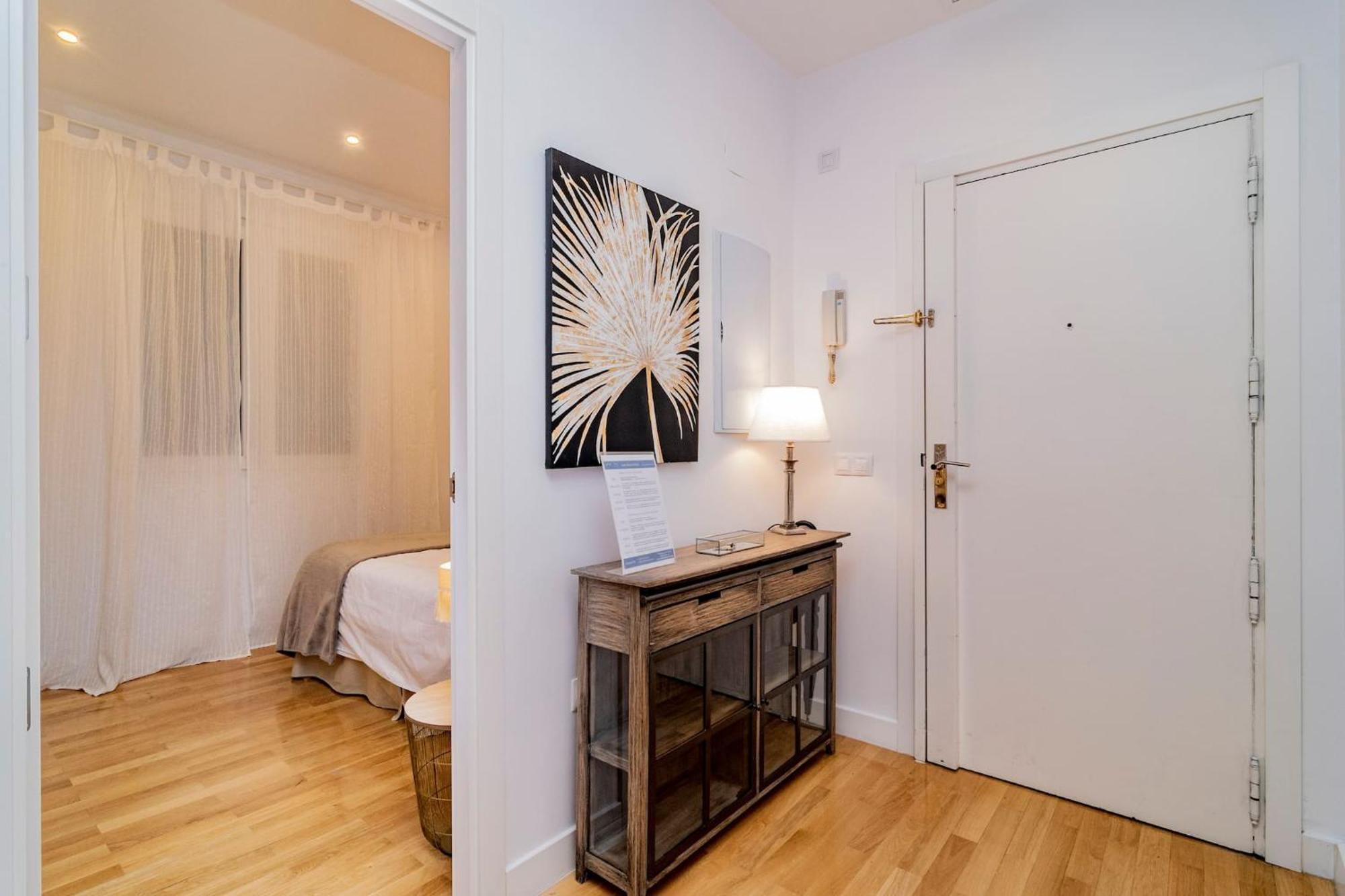 Juan Bravo Suites Madrid Esterno foto