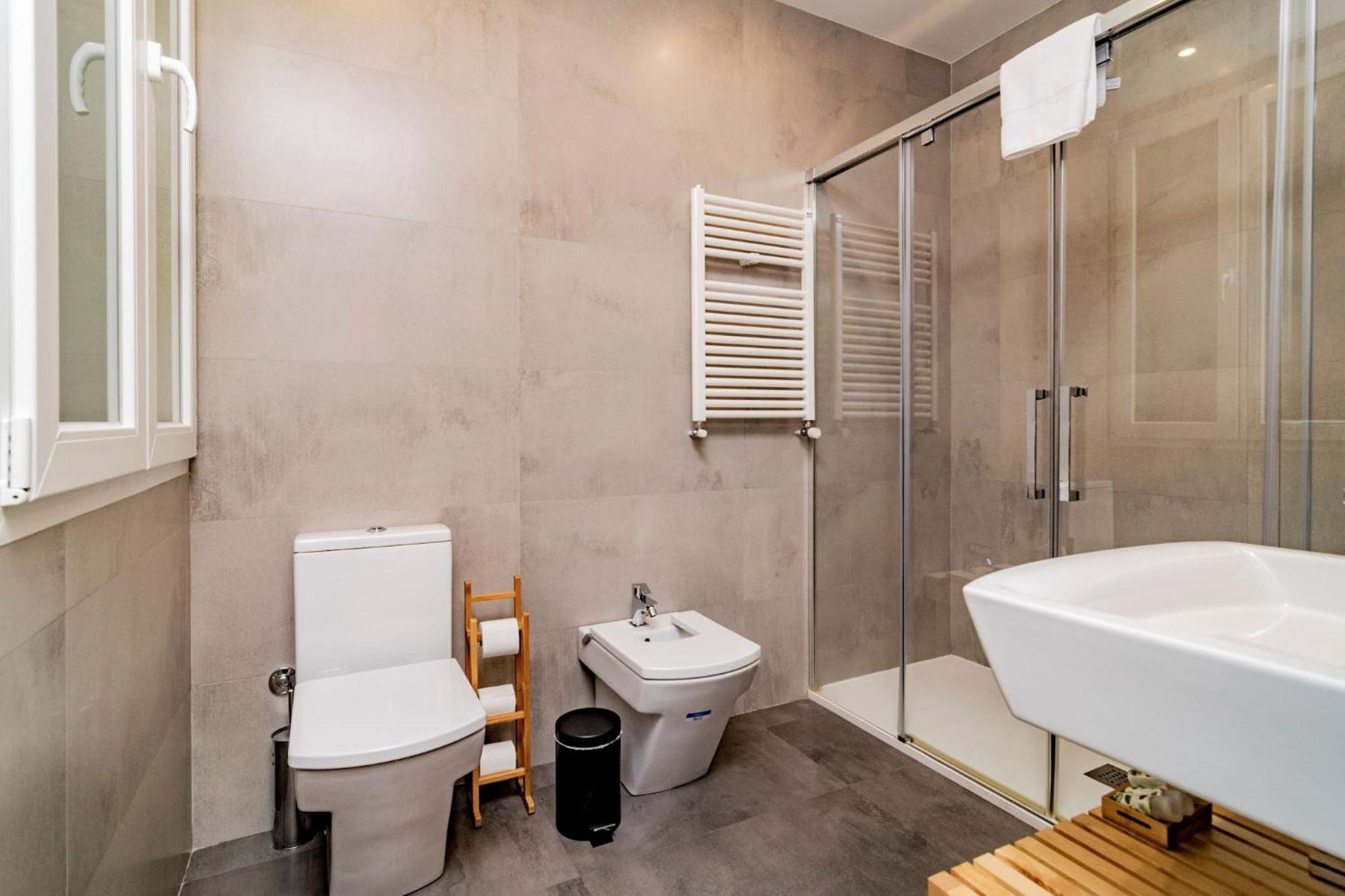 Juan Bravo Suites Madrid Esterno foto